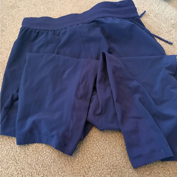 lululemon athletica Deep Blue joggers - Picture 2 of 3